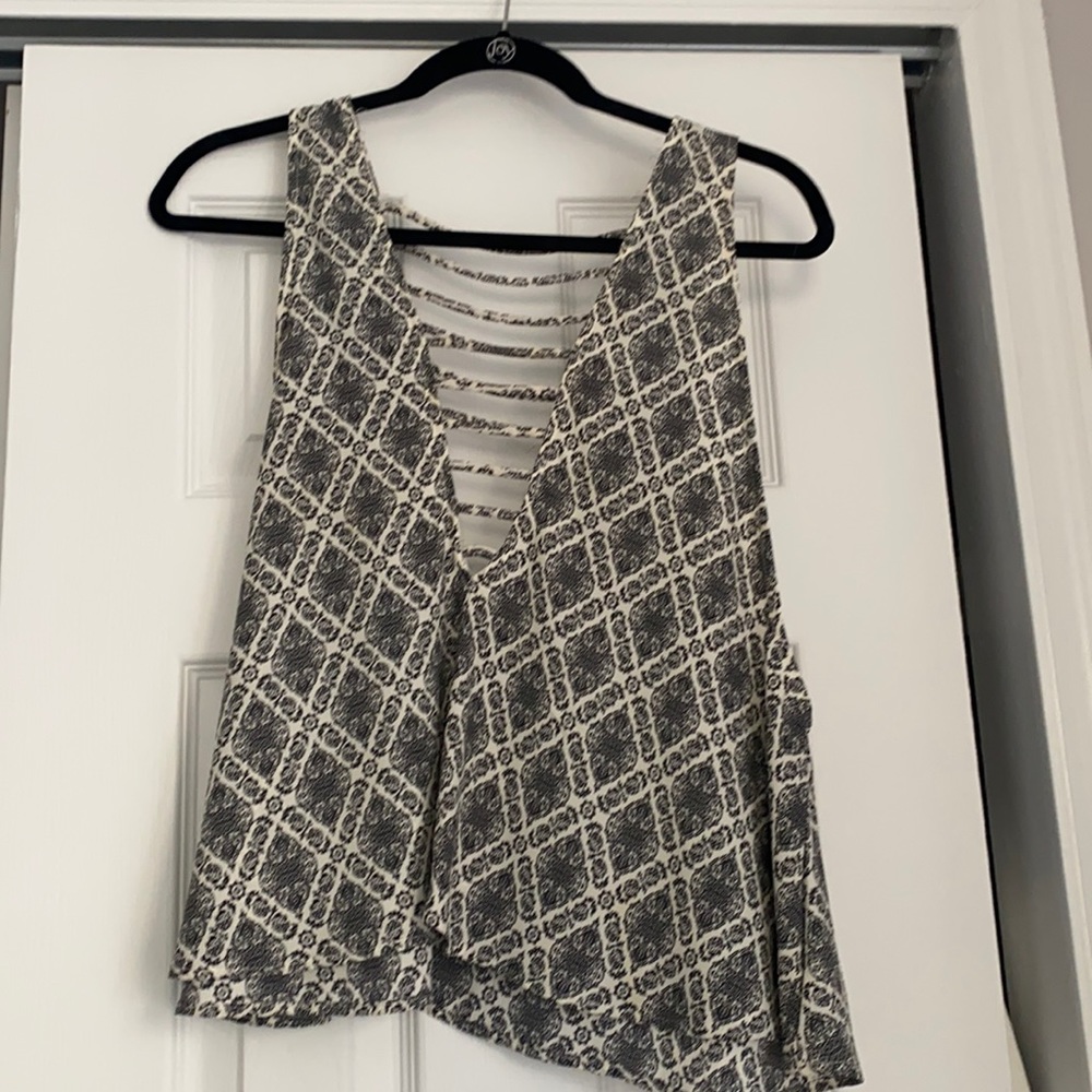 Deep v neck tank top!